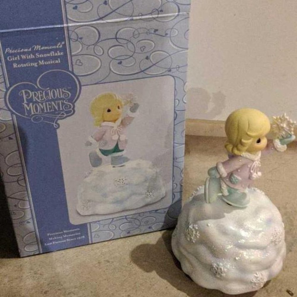 BRAND NEW PRECIOUS MOMENTS